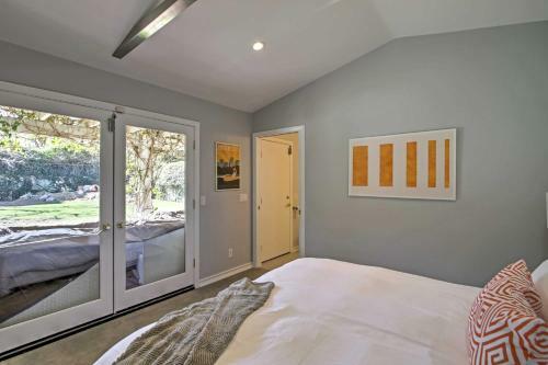 Luxury Retreat With Backyard Oasis, Walk To El Paseo