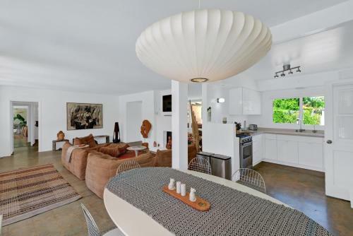 Casa Dominguez By Oranj Palm