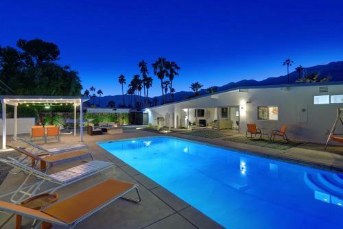 The Happy House By Oranj Palm