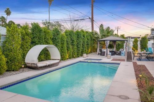 4br 2ba Demuth Park Home - Backyard Paradise With Pool Home