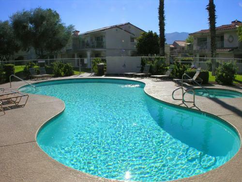 Mesquite Golf Condos By Oranj Palm