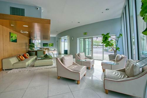 Biltmoremod - Luxury Condo With 3 Pools By Oranj Palm