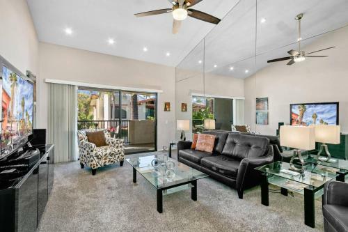 Ranch Club Serenity By Oranj Palm