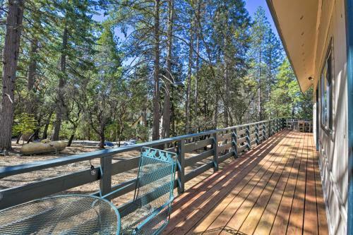 Pioneer Cabin Getaway - Ski, Golf And Hike!