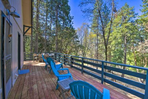 Pioneer Cabin Getaway - Ski, Golf And Hike!