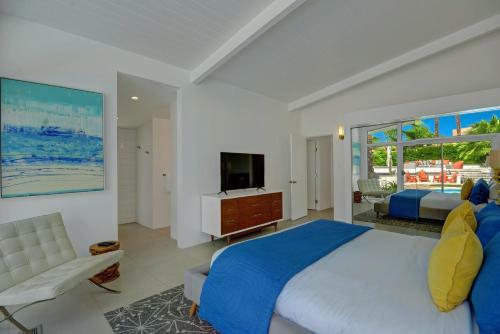 Tres Palmas By Oranj Palm