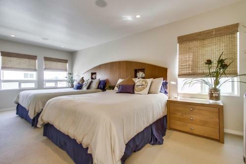 2 Floors Of Ocean Front, Penthouse Plus 2nd Level, AC