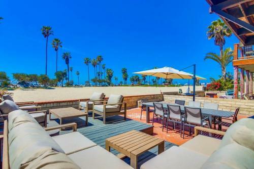 Ocean Front, 2 Levels, 2 Water View Patios, AC