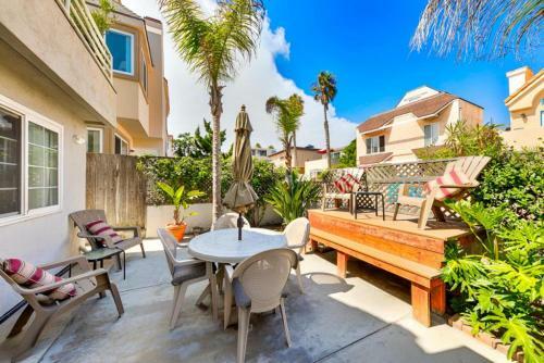 #725 - Beach And Bay Getaway