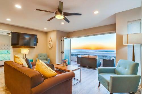 Wow, 3 Levels Of Ocean Front, 3 Units, 3 Patios