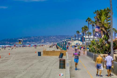 1 House To Beach, Ocean View Deck, Dog Ok
