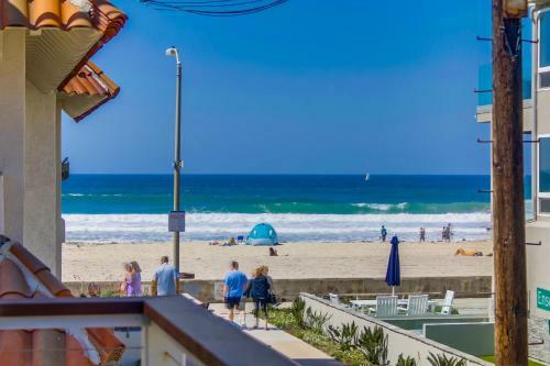 1 House To Beach, Ocean View Deck, Dog Ok
