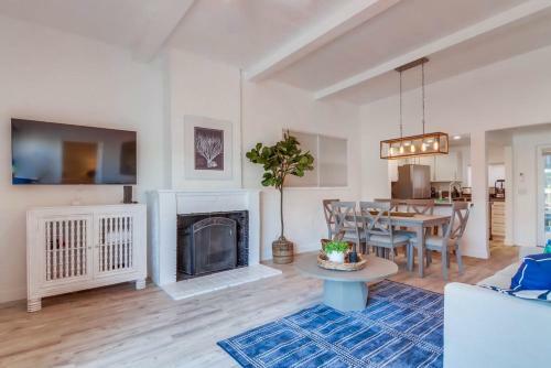 Ocean Front, Exclusive Water View Patio, AC