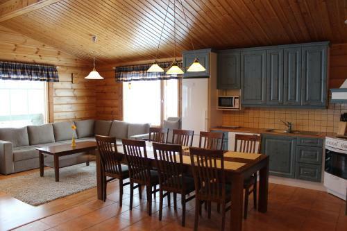 Lodge Marjakartano Hussola