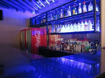 Hotel Circle Inn - Iloilo City Center