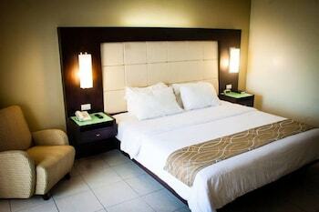 Hotel Circle Inn - Iloilo City Center