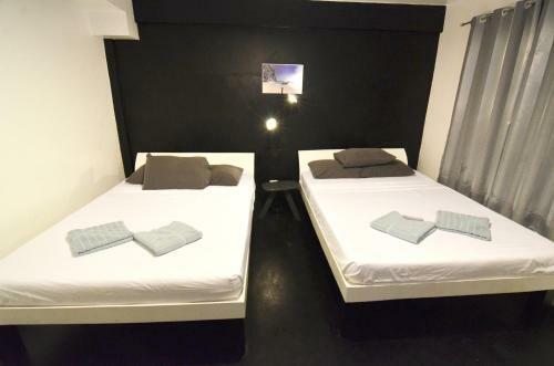Island Nook Hotel