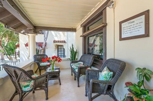 Corona Del Mar Home Home