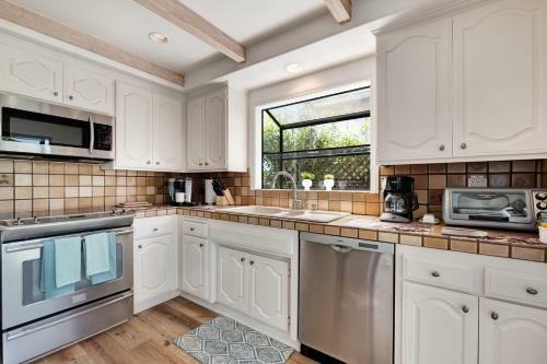 Sunny's Santa Barbara Beach House