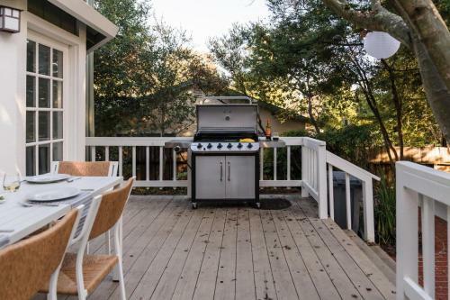 Clementine - Bright Modern Retreat W Pool & Large Patio