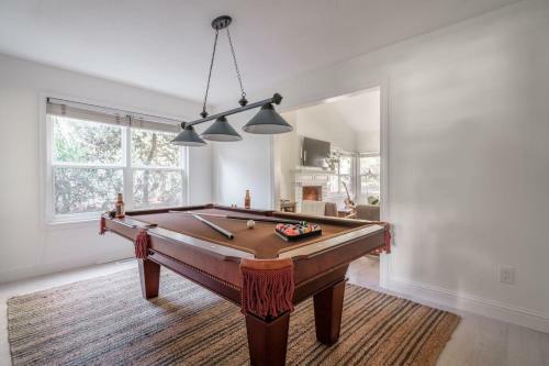 Clementine - Bright Modern Retreat W Pool & Large Patio