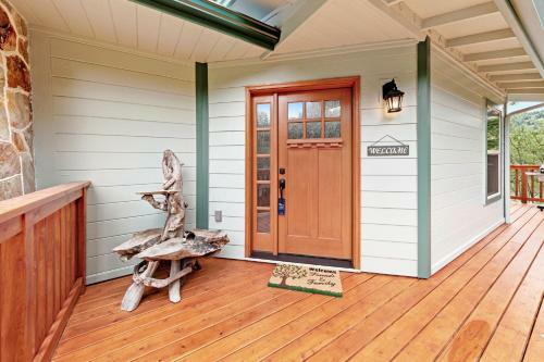 Redwoods On The River Retreat