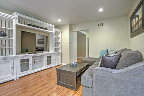 Chic Solana Beach House With Private Hot Tub And Yard!