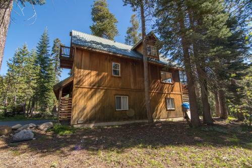 Serene Family Cabin