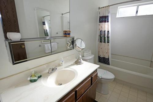 1140 Fairway Drive Home
