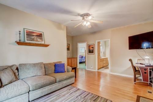1144gb The Golden Bear Retreat Home