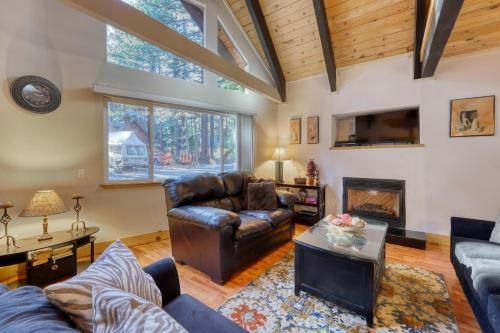 Julie Lane Retreat