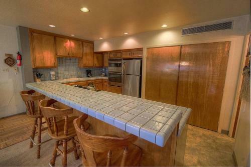 Lucky Lady 404 By Lake Tahoe Accommodations