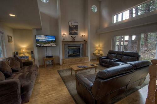 Blue Spruce By Lake Tahoe Accommodations