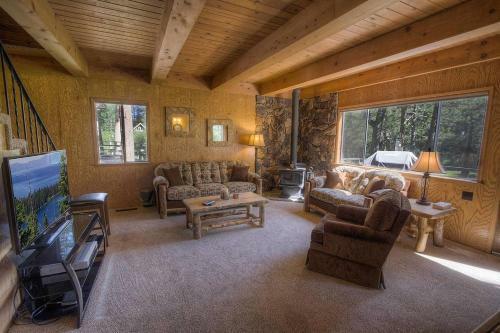 Woodys Retreat By Lake Tahoe Accommodations