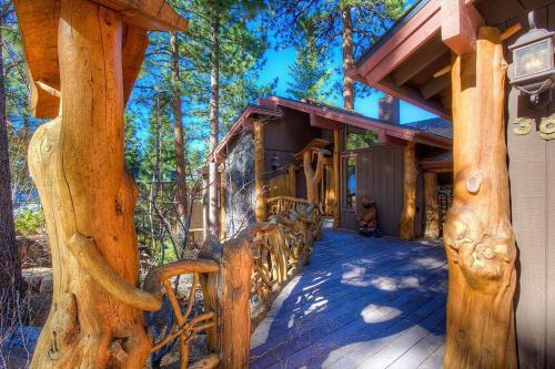 Heavenly Tree House By Lake Tahoe Accommodations