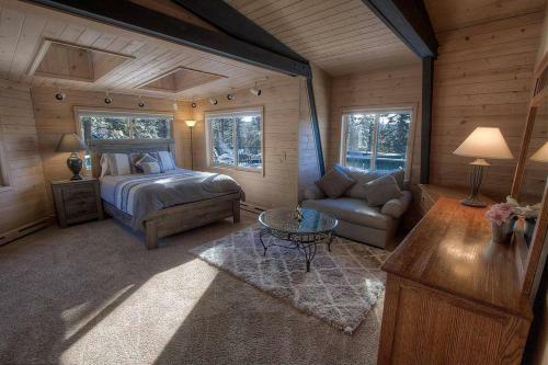 Heavenly Hilltop Hideaway By Lake Tahoe Accommodations