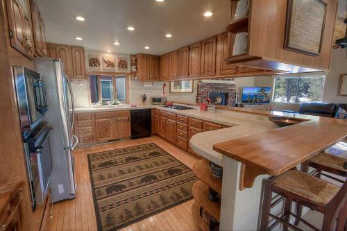 Waterfront Serenity By Lake Tahoe Accommodations