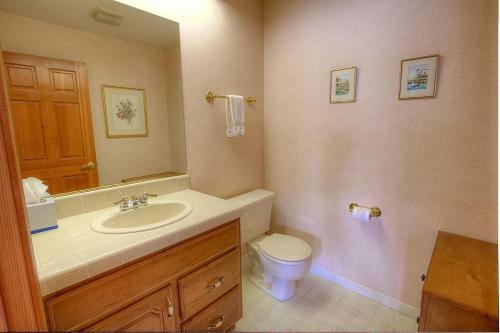 Waterfront Serenity By Lake Tahoe Accommodations