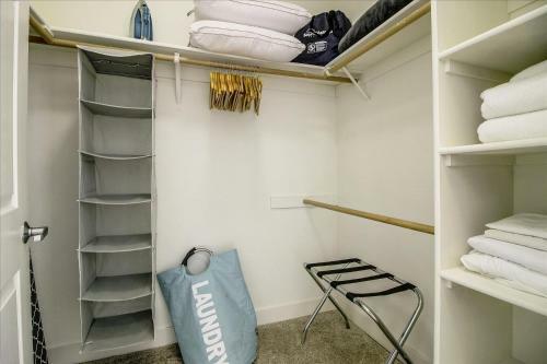Urban Flat Apartments @ East Sunnyvale