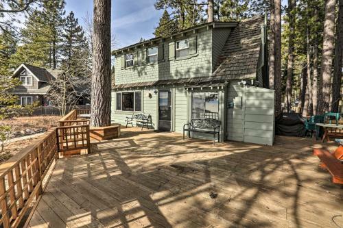 Lakefront Living With On-site Beach 8 Mi To Ski