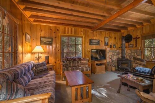 Owl's Peak By Avantstay - Private Pine Tree Cabin
