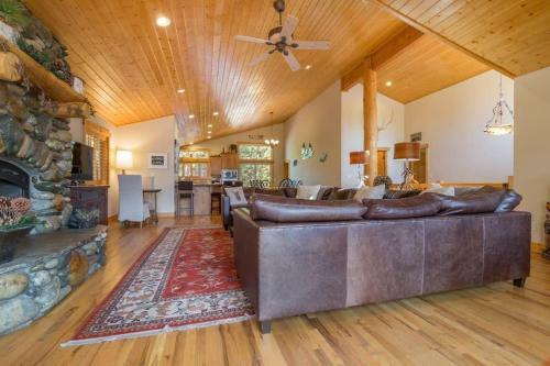 Whitney By Avantstay - Modern Mountain Home Sleeps 12 In Kb!