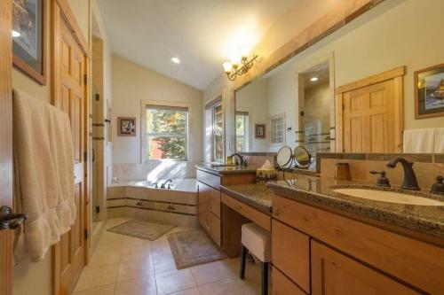 Whitney By Avantstay - Modern Mountain Home Sleeps 12 In Kb!