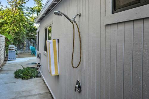 Remodeled Ventura Beach Home With Yard And Fire Pit!