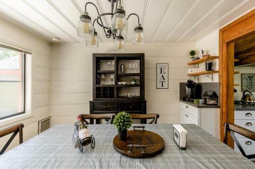 Lake Arrowhead Area Modern Cabin At Sugars Mountain Chalet
