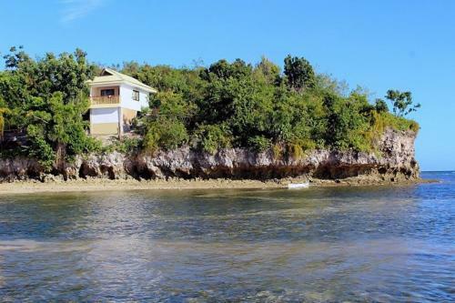 Hotel Thresher Cove Resort