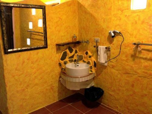 Hotel Kokays Maldito Dive Resort