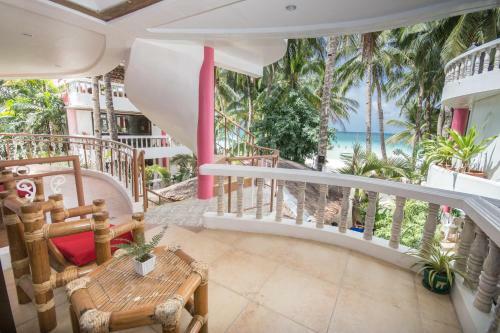 Hotel Nigi Nigi Too Beach Resort