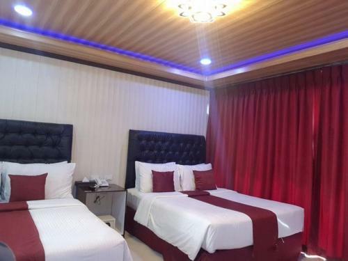 Hotel Diamond Water Edge Resort
