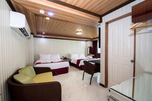 Hotel Diamond Water Edge Resort